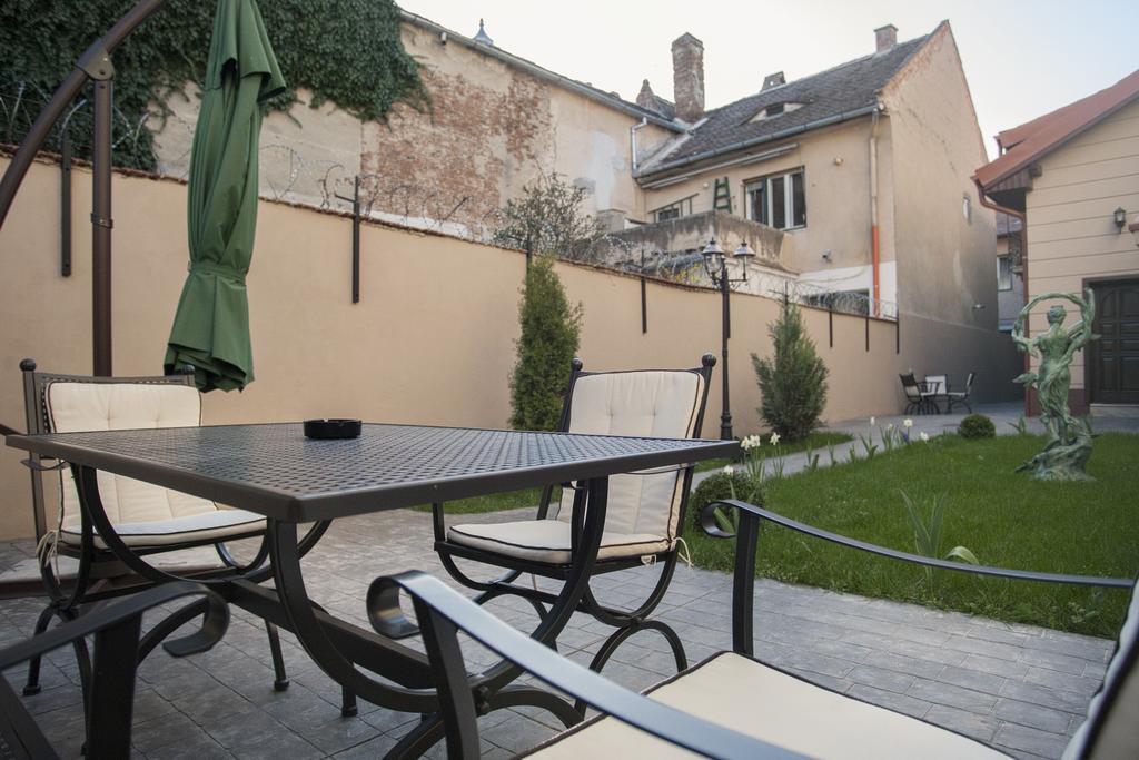 Hotel Casa Timpuri Vechi Sibiu Esterno foto